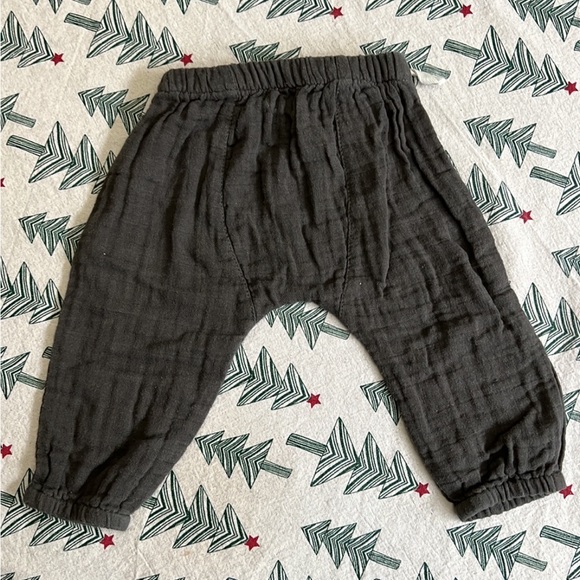 Jamie Kay Muslin Joggers - Picture 3 of 4